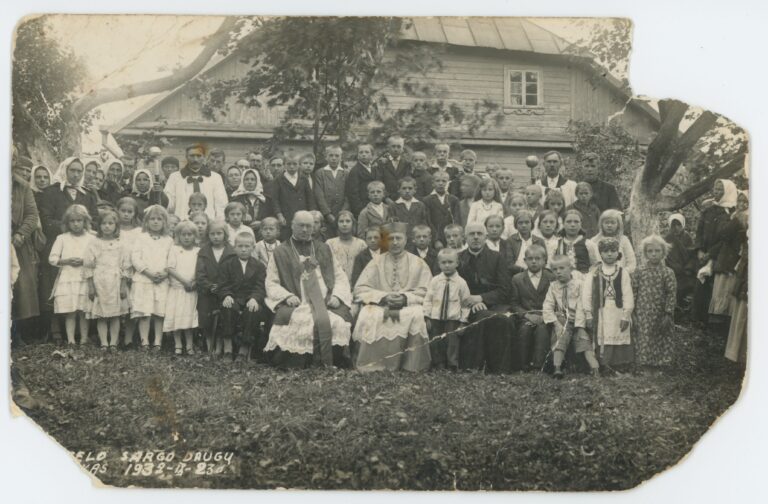 Kukta-vizitacija-1932-m_-Daugai-768x504.jpg