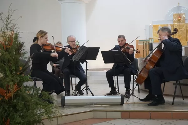 2019. „SEPTYNI PASKUTINIAI MŪSŲ IŠGANYTOJO ŽODŽIAI ANT KRYŽIAUS“ skaitomi KARLO RANERIO SJ pamąstymai Muzika JOSEPH HAYDN - Septynios sonatos styginių kvartetui (op. 51 / Hob. XX/1:B)