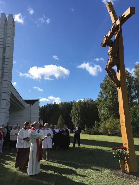 2018. Naujas kryžius